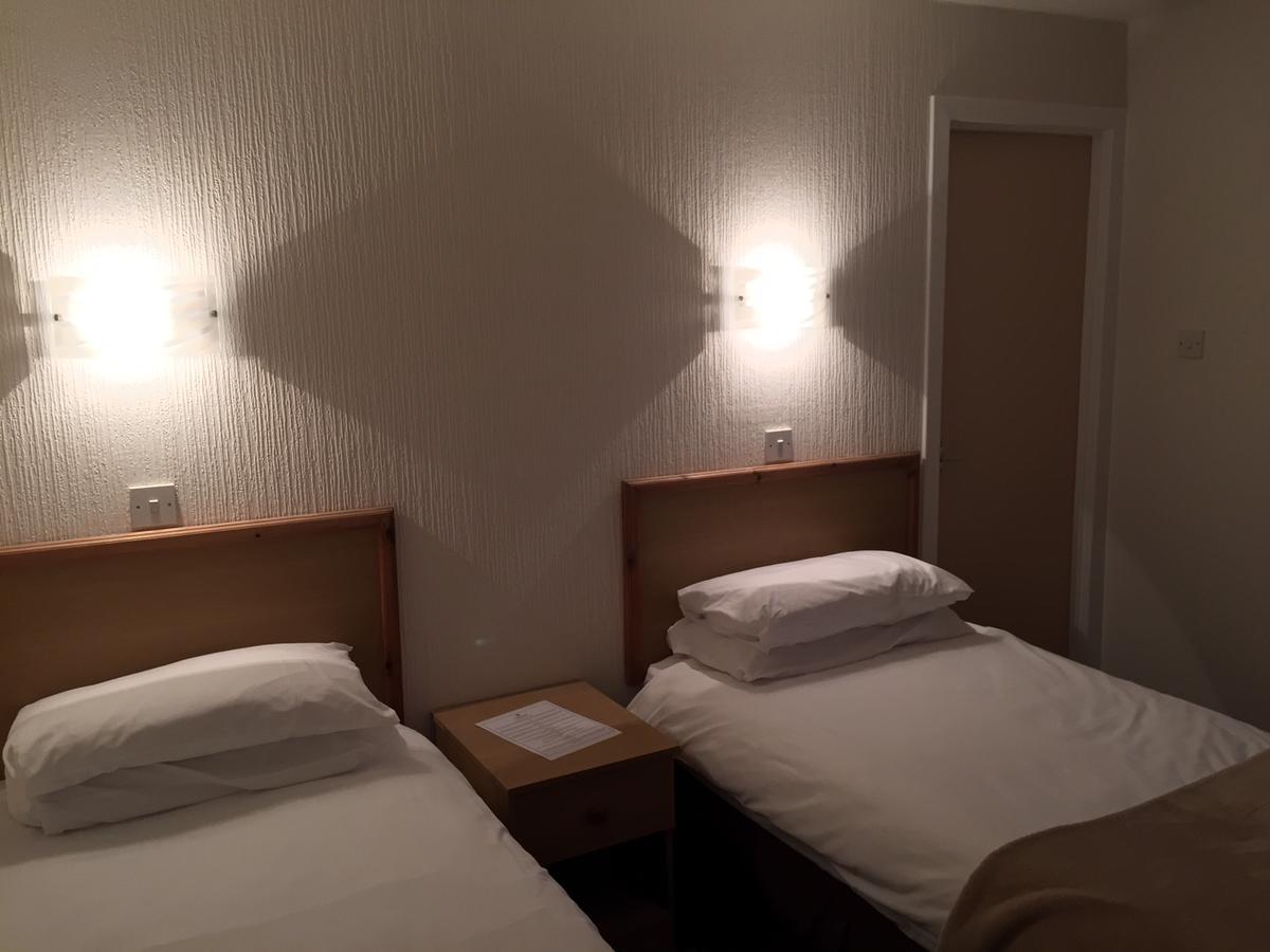 Tongadale Hotel Portree Bagian luar foto